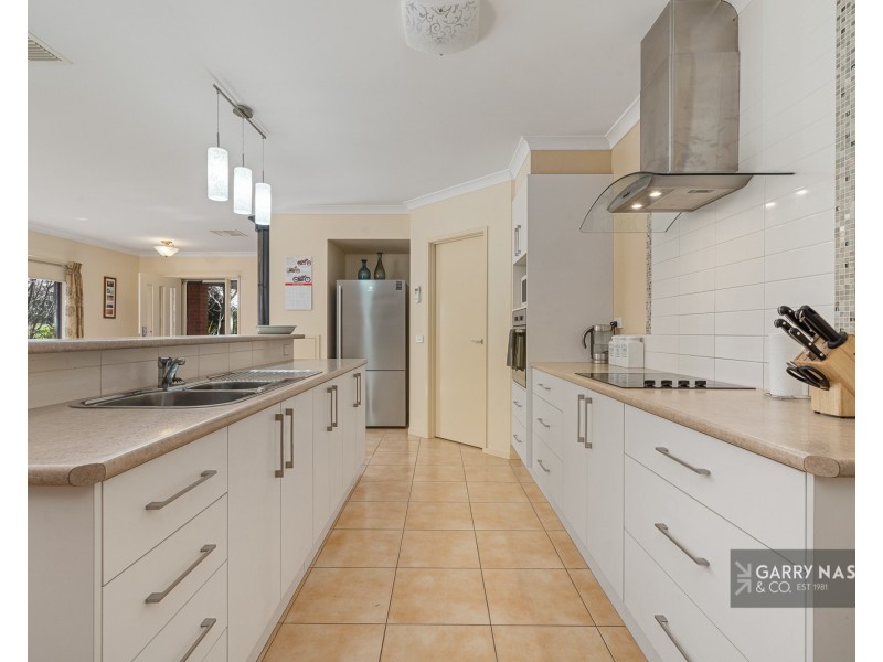 31 White Post Road, Everton VIC 3678