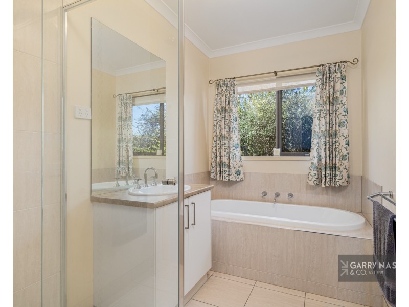 31 White Post Road, Everton VIC 3678