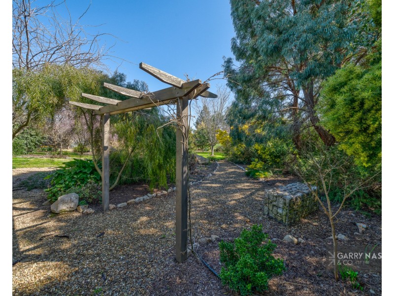 31 White Post Road, Everton VIC 3678