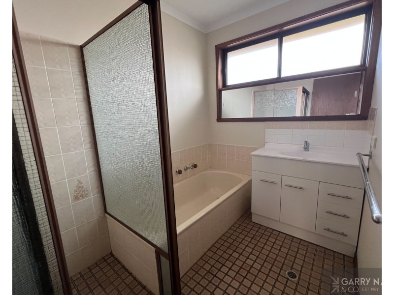 4 Waratah Court, Wangaratta VIC 3677