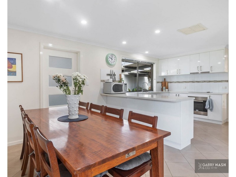 73 Ely Street, Oxley VIC 3678