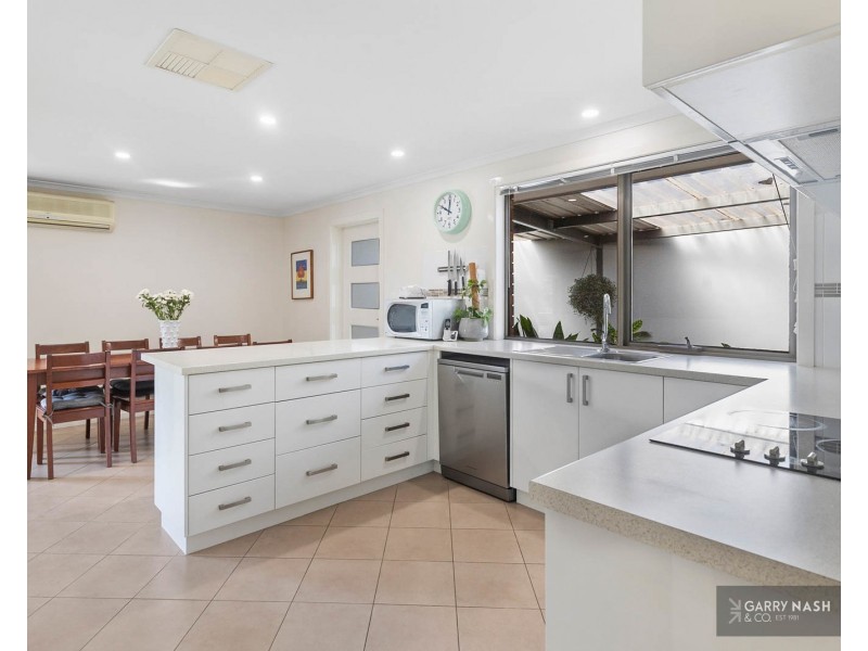 73 Ely Street, Oxley VIC 3678