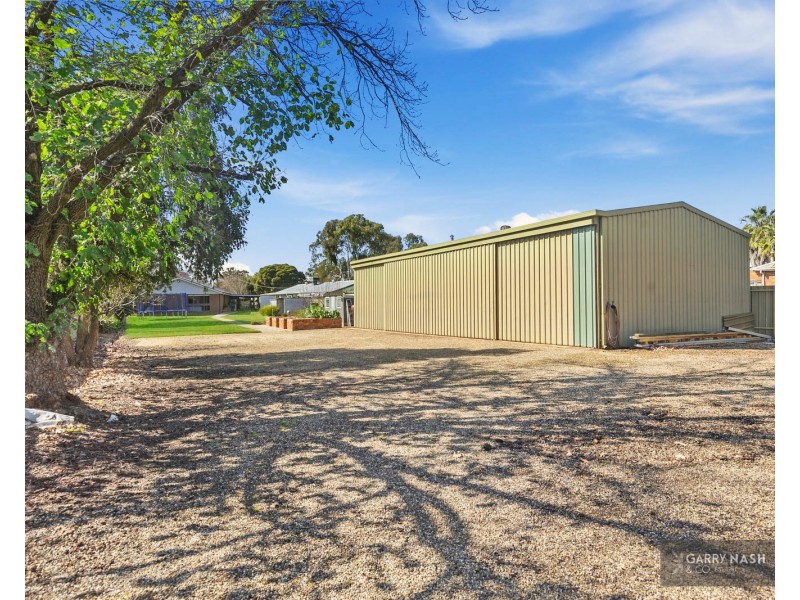 73 Ely Street, Oxley VIC 3678