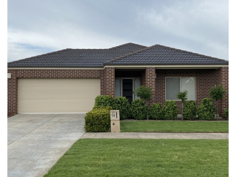 19 Logan Drive, Wangaratta VIC 3677