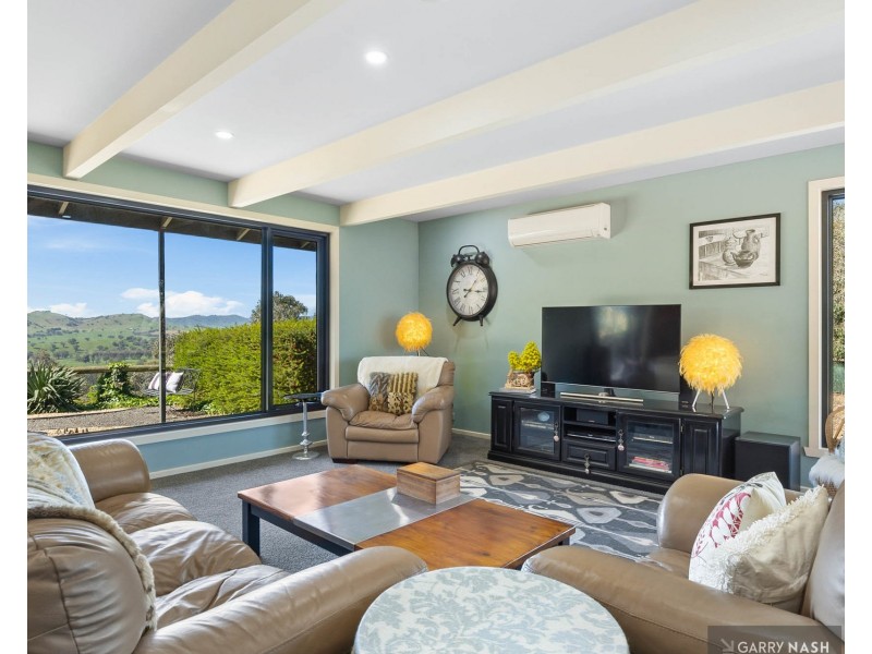 195 Yarrabee Road, Markwood VIC 3678