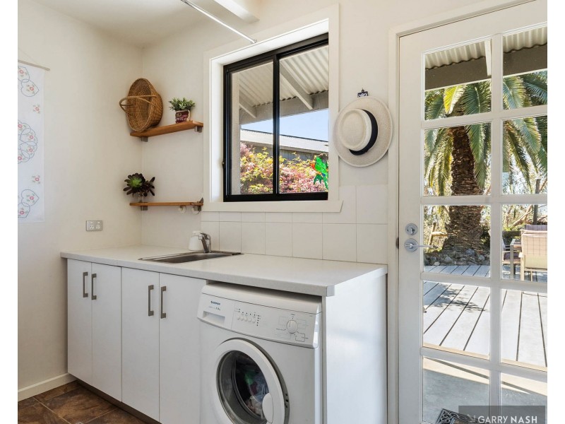 195 Yarrabee Road, Markwood VIC 3678