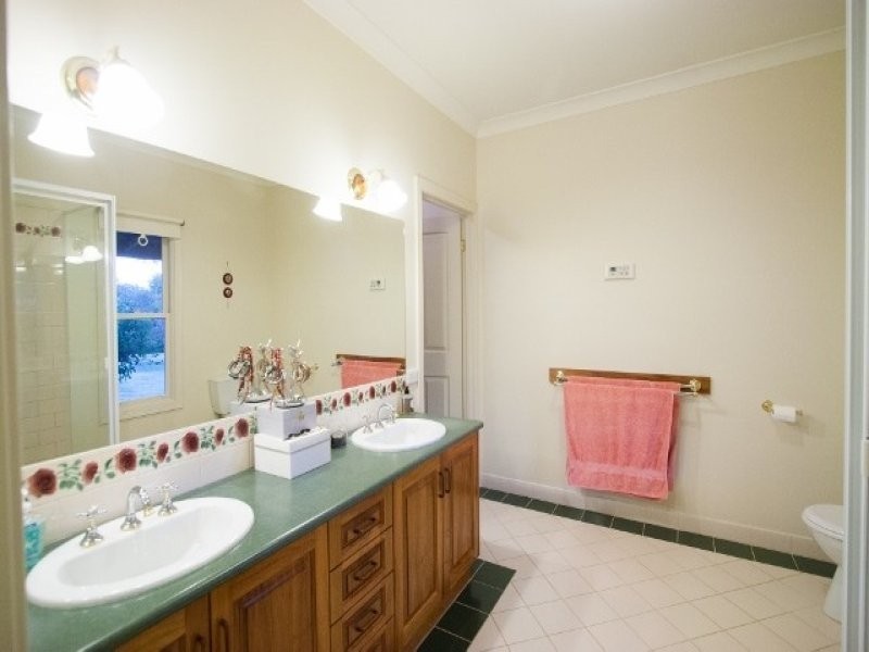 74 Murray Drive, Echuca VIC 3564