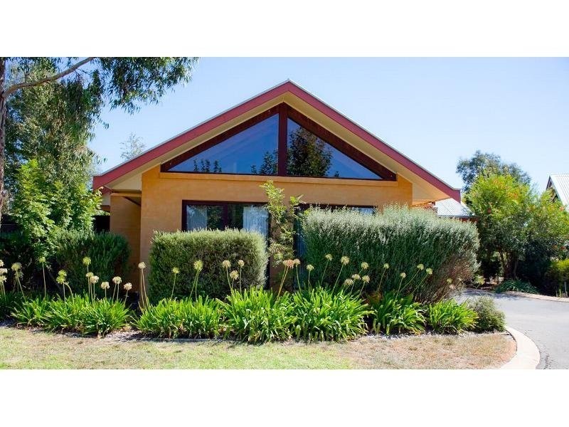 2/400 Perricoota Road, Moama NSW 2731
