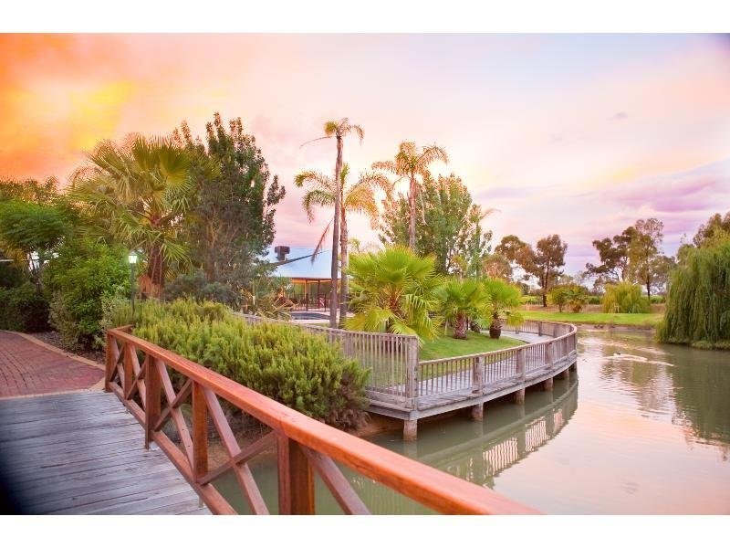 2/400 Perricoota Road, Moama NSW 2731