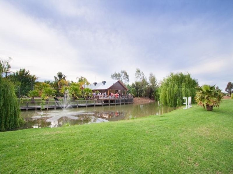 2/400 Perricoota Road, Moama NSW 2731