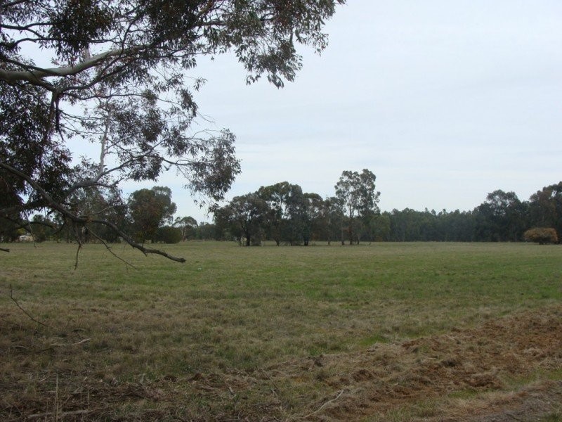 Cnr Menzies Road & Anderson Road, Echuca VIC 3564
