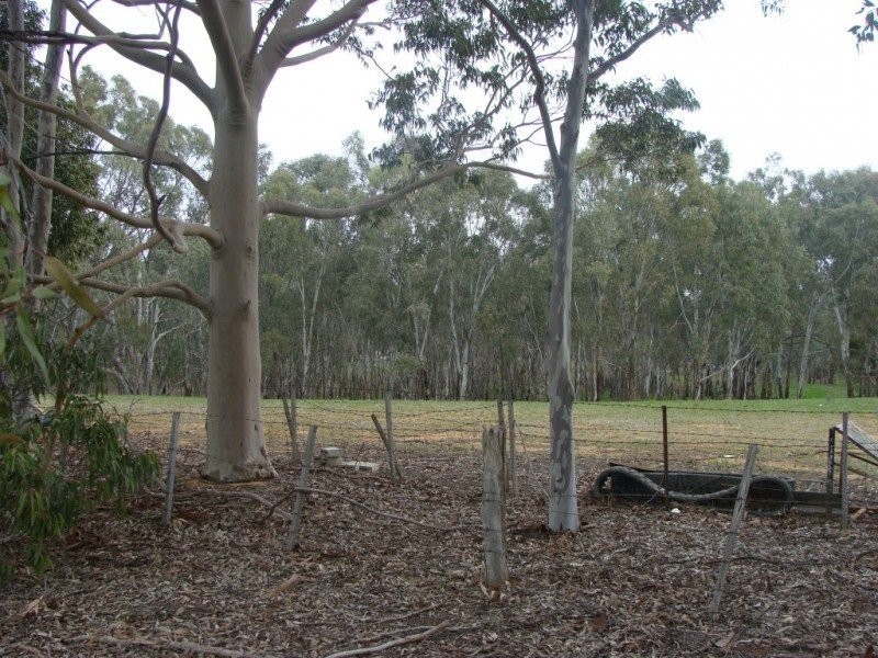 Cnr Menzies Road & Anderson Road, Echuca VIC 3564