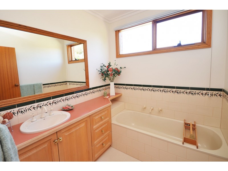 96 Anderson Road, Echuca VIC 3564