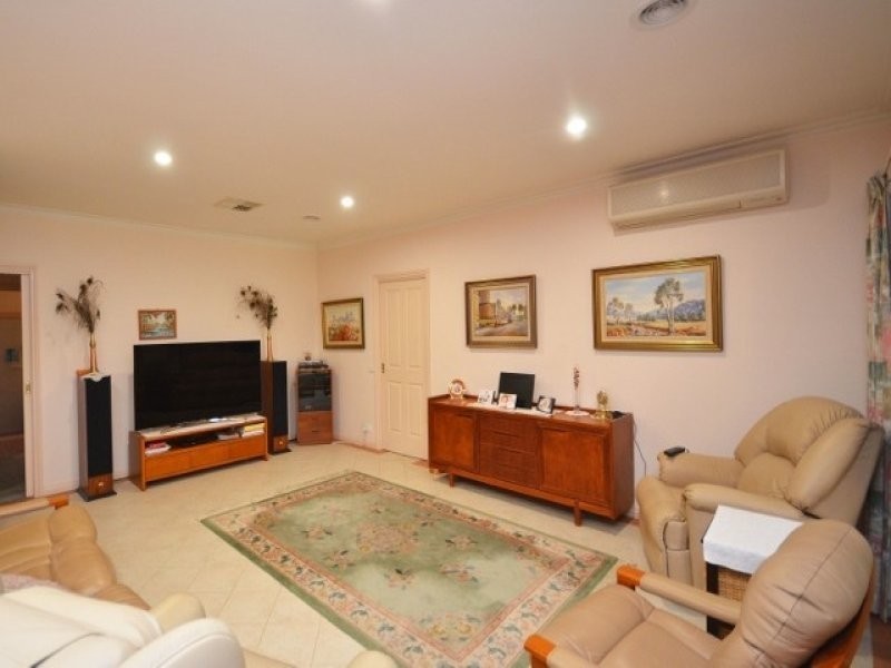 12 Tomara Court, Moama NSW 2731