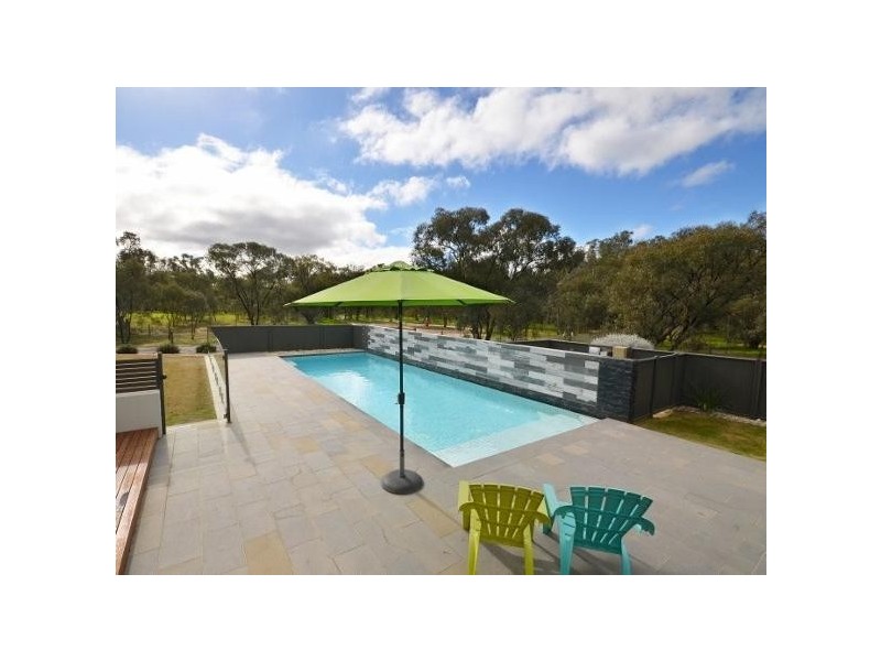 39 Pakenham Street, Echuca VIC 3564