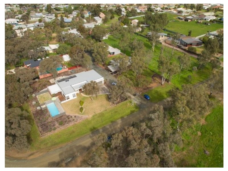 39 Pakenham Street, Echuca VIC 3564