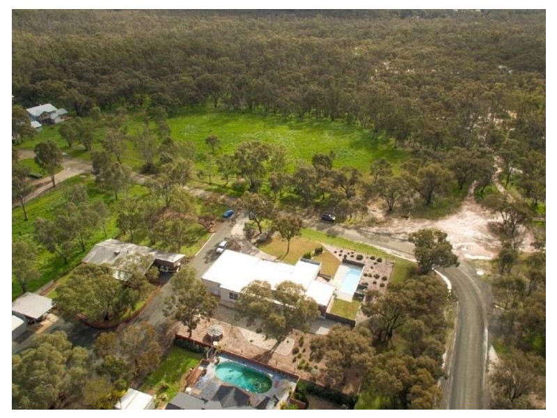 39 Pakenham Street, Echuca VIC 3564