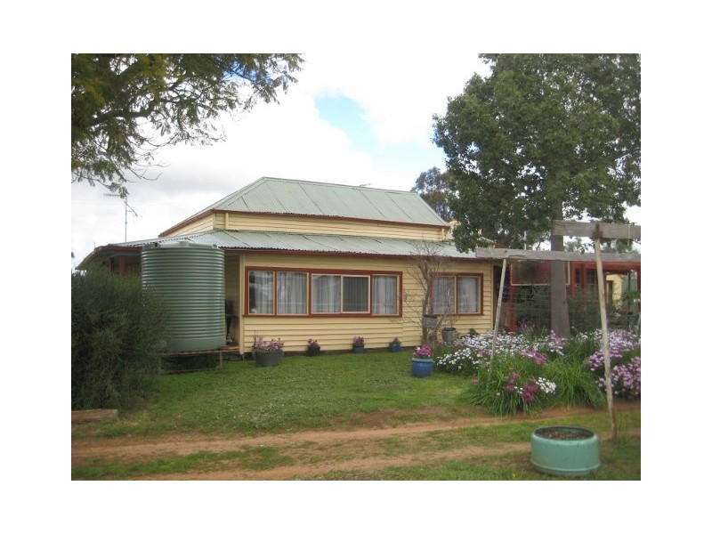 5523 Cobb Highway, Mathoura NSW 2710