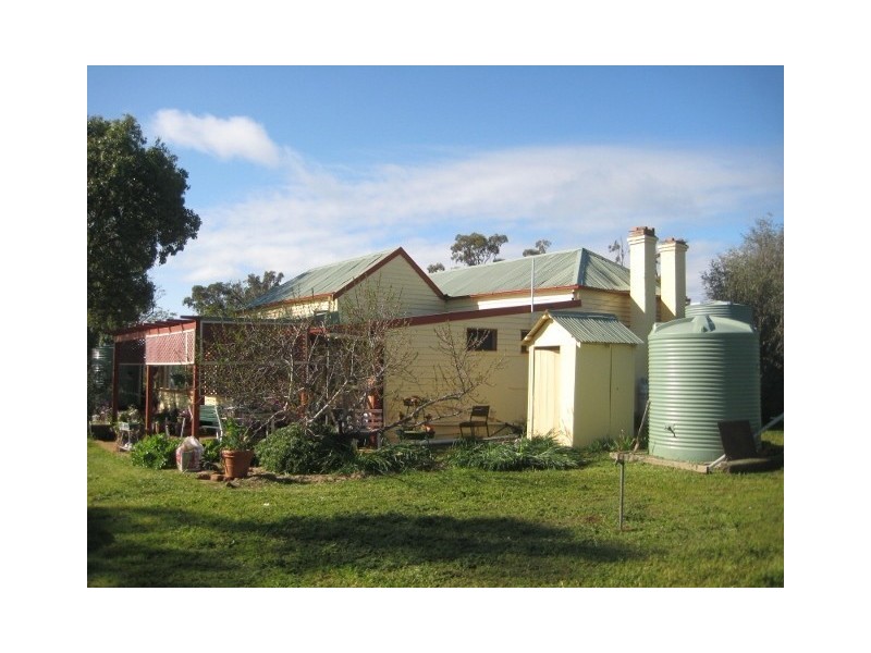 5523 Cobb Highway, Mathoura NSW 2710
