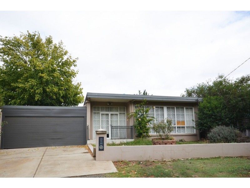 67 Campaspe Esplanade, Echuca VIC 3564