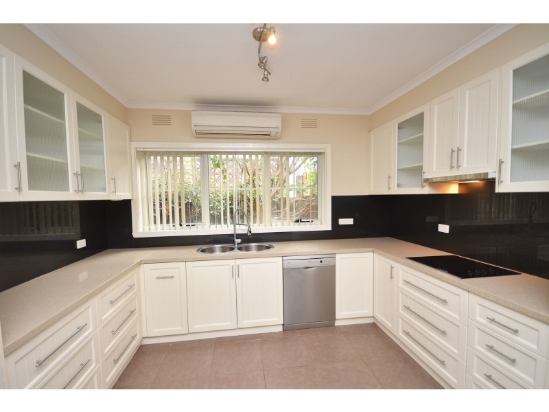 67 Campaspe Esplanade, Echuca VIC 3564