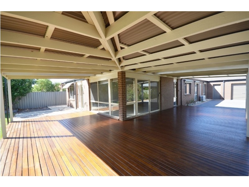10 Brenton Avenue, Echuca VIC 3564