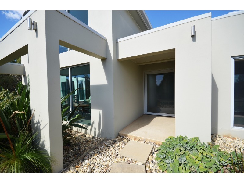 10 Hollara Drive, Moama NSW 2731