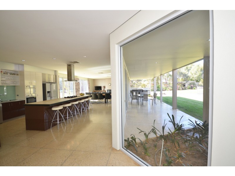 10 Hollara Drive, Moama NSW 2731