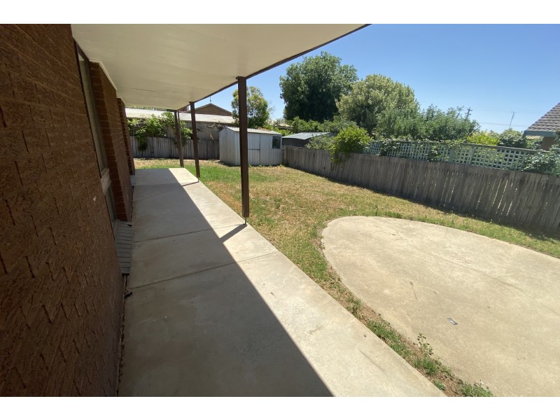 38 Hillview Avenue, Moama NSW 2731