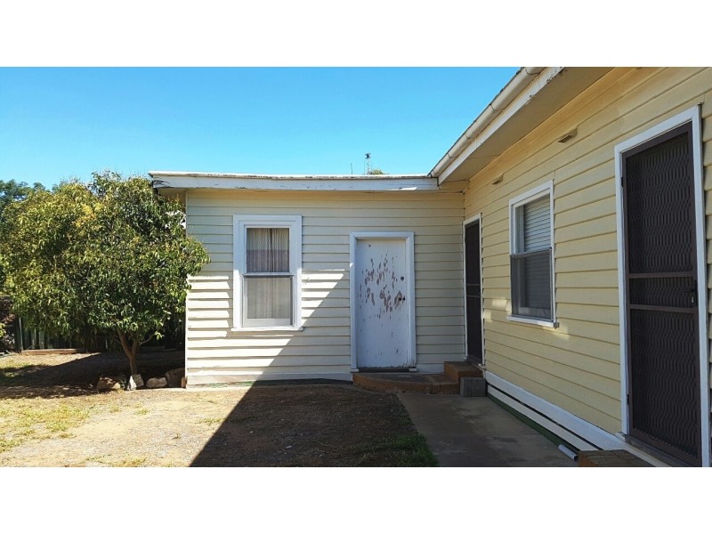 19 Echuca Street, Moama NSW 2731