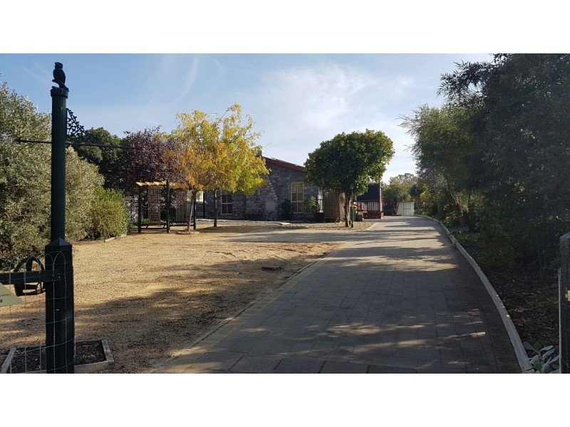 82 Warren Street, Echuca VIC 3564