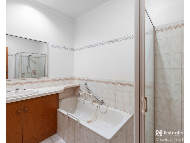 13 Lachlan Crescent, Echuca VIC 3564
