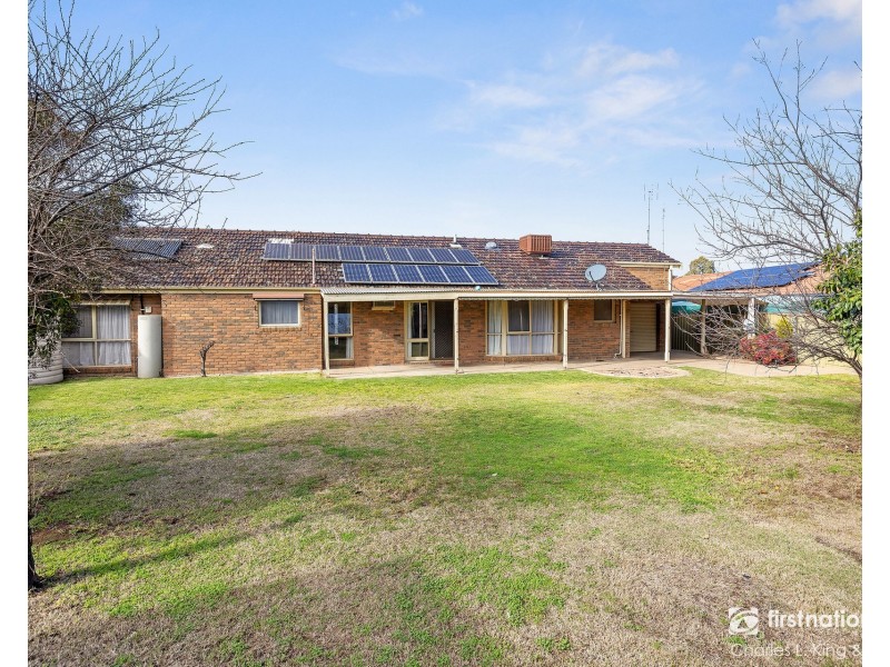 13 Lachlan Crescent, Echuca VIC 3564