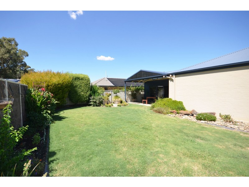 53 Aberdeen Way, Moama NSW 2731