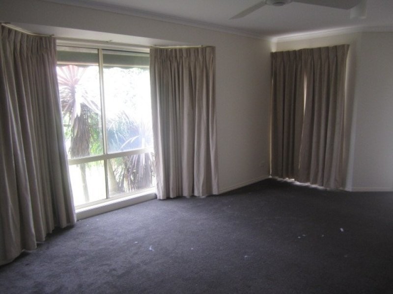 8 Stromness Court, Moama NSW 2731