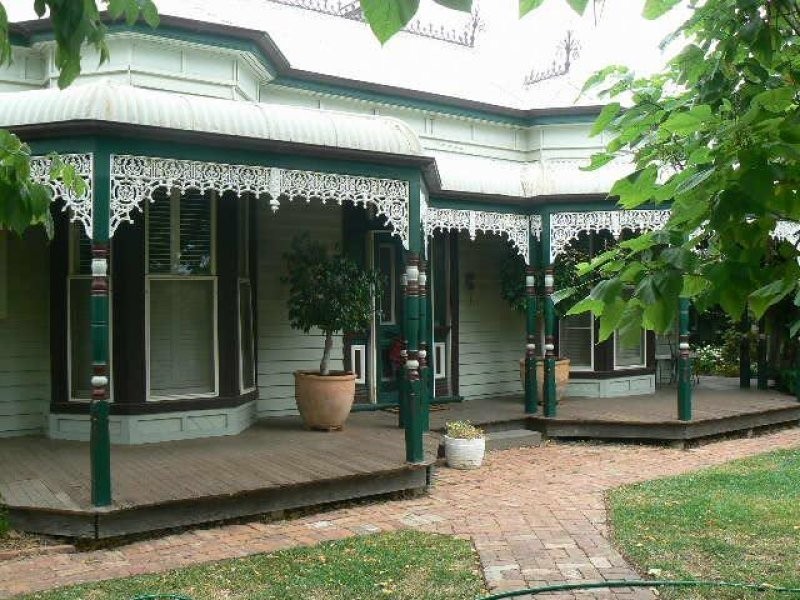 163 Pakenham Street, Echuca VIC 3564