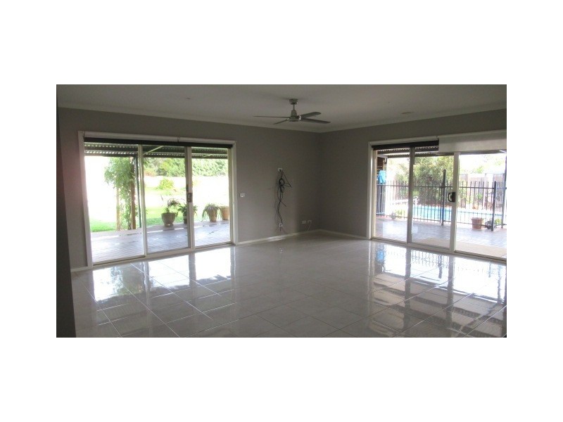 11 Cash Court, Echuca VIC 3564