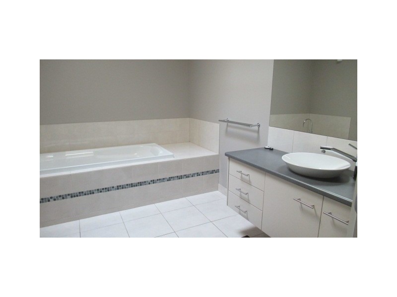 11 Cash Court, Echuca VIC 3564