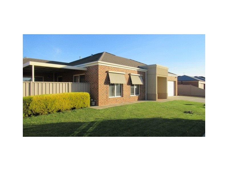 10 McLachlan Road, Echuca VIC 3564