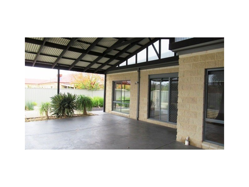 9 Sunset Avenue, Echuca VIC 3564