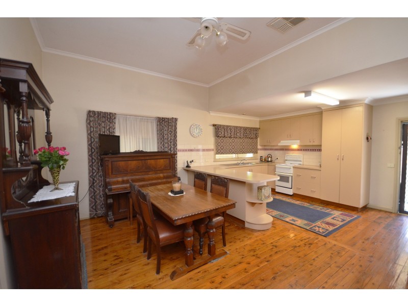 138 Pakenham Street, Echuca VIC 3564
