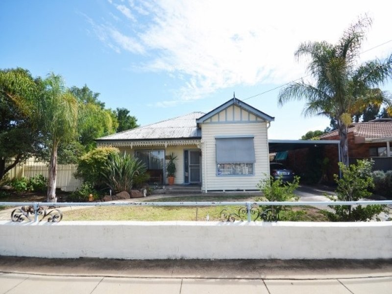 138 Pakenham Street, Echuca VIC 3564