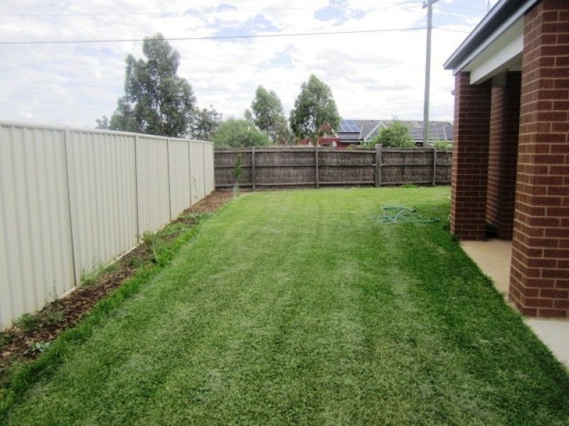 12 Antrim Court, Moama NSW 2731