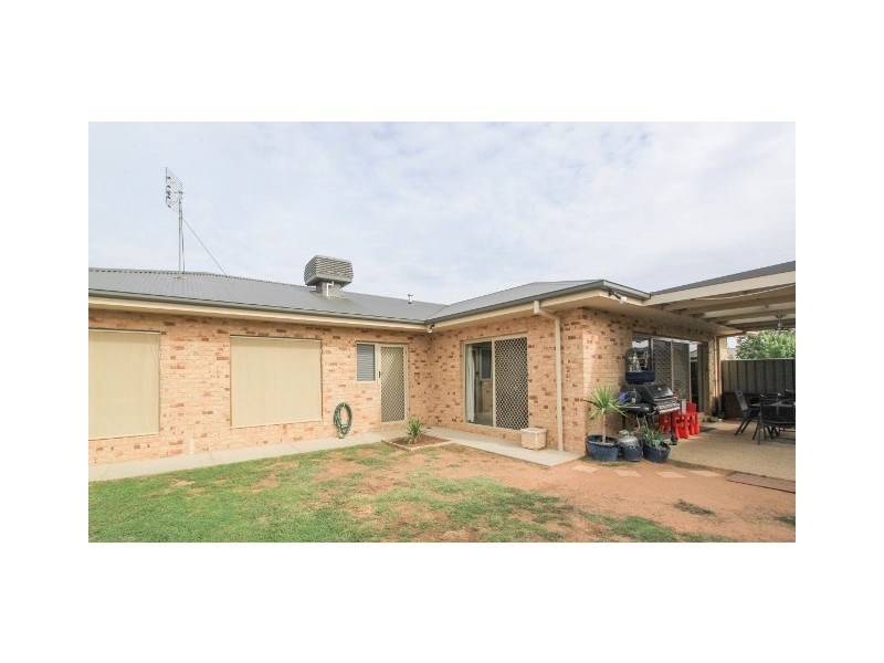 11B Brenton Avenue, Echuca VIC 3564