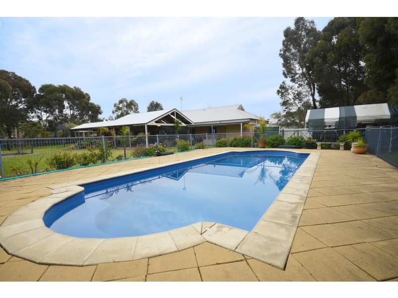 90 Fehring Lane, Echuca VIC 3564
