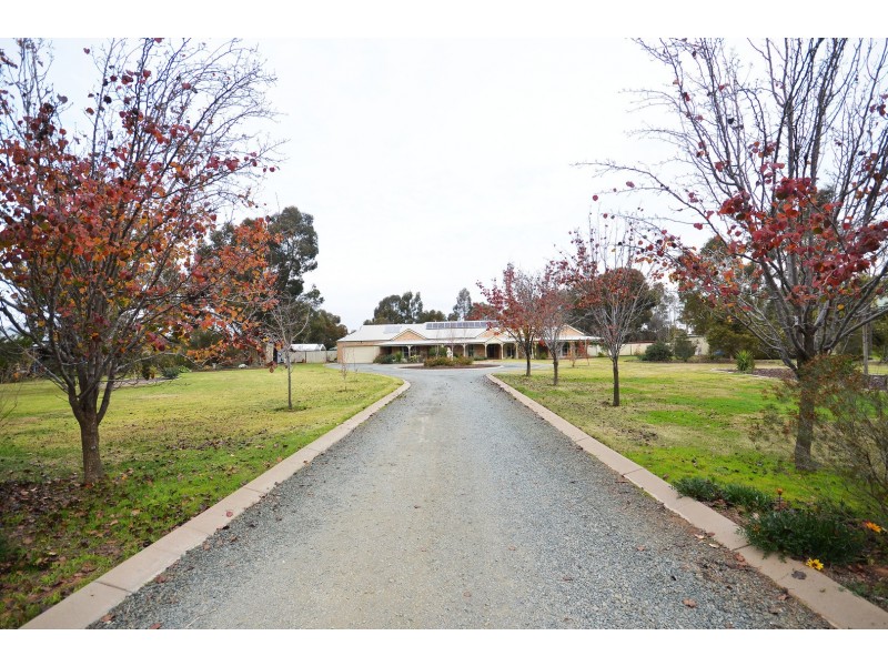 90 Fehring Lane, Echuca VIC 3564