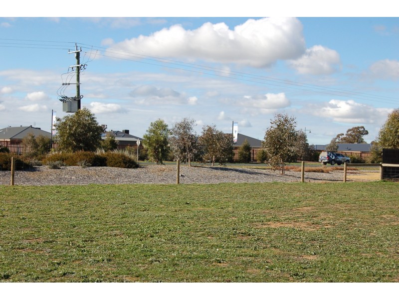 80 River Gums Drive, Moama NSW 2731