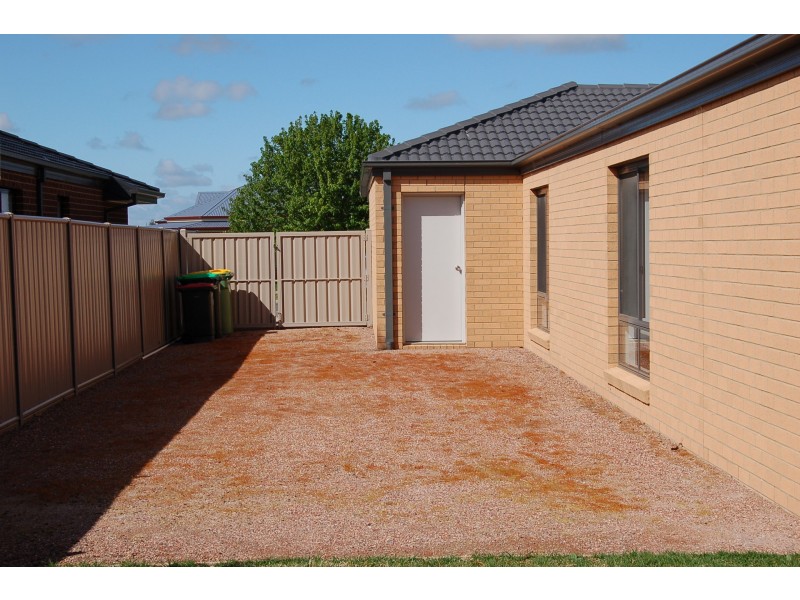 64 Mcswains Road, Echuca VIC 3564