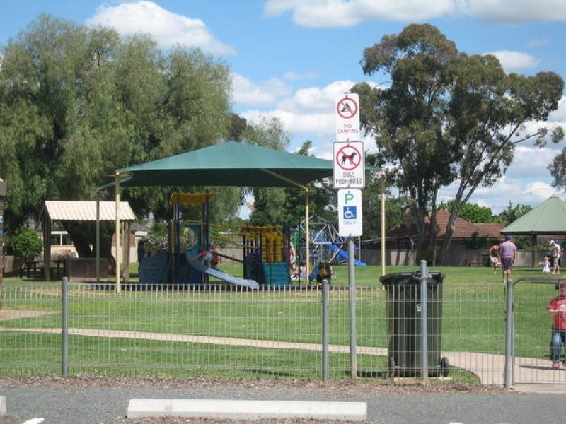 211 Leichardt Street, Echuca VIC 3564