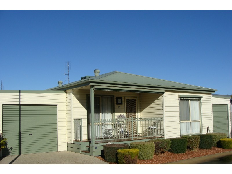 61 Swan Boulevard, Moama NSW 2731